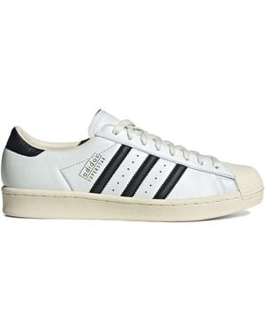 adidas Superstar Vintage Trainer - White