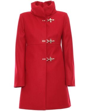 Fay I'M Not Going Anywhere - Red