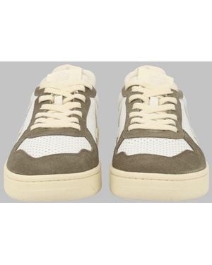 Veja Sustainable Trainers - Metallic