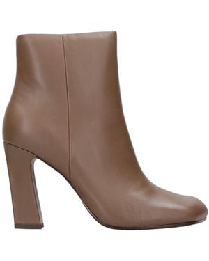 Ash Boots - Brown