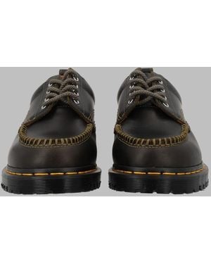 Dr. Martens Stringata "Lowell" Con Punta Moc - Black