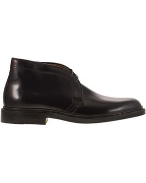 Alden Classic Chukka Shoe - White