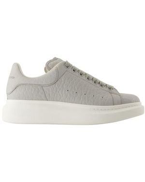McQueen Graue Leder Oversized Sneakers