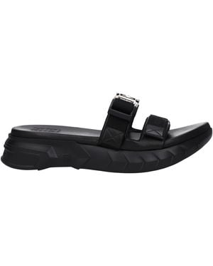Givenchy Slippers And Clogs Marshmallow Fabric - Black