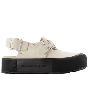 McQueen Übergroße flache Schuhe Multi Leder - Weiß