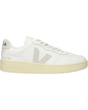 Veja Sneakers/Light Leather - White