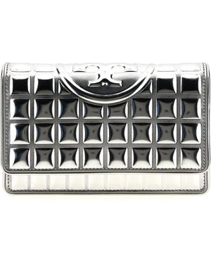 Tory Burch 'Fleming Metallic Quadrat Quilt' Wallet an der Kette - Mettallic