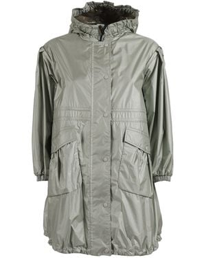 Moncler Ik'm Ik Weet Het Niet Zeker'm Klaar Om Te Gaan. - Grijs
