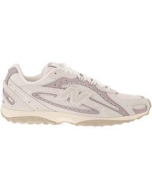 New Balance Lifestyle-Sneaker aus Mesh und Wildleder mit Lederdetails - Weiß