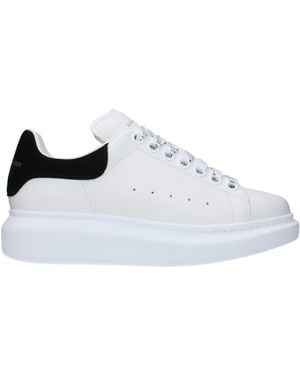 McQueen Sneakers übergroße Frauen Leder weiß/schwarz