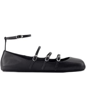 McQueen Leather Strap Ballet Flats - Schwarz