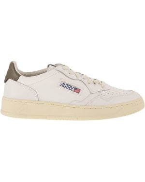 Autry Medalist Low Leather Sneakers - White