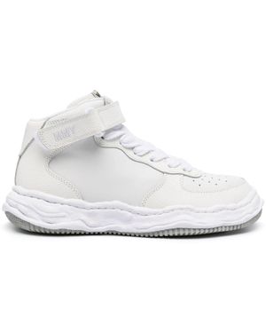 Maison Mihara Yasuhiro Sneakers Mit Logo-Stickerei - Weiß