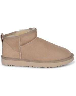 UGG Stivali "Classic Ultra Mini" aus Wildleder gemacht - Natur