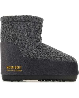 Moon Boot Dark Fabric X Guest - Black