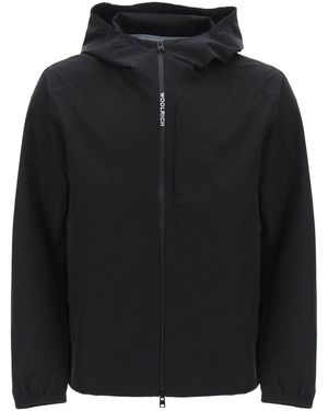 Woolrich Pacific Jacke in Tech Softshell - Schwarz
