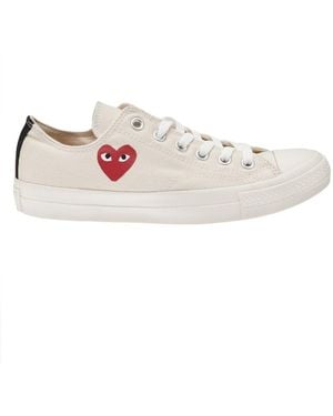 COMME DES GARÇONS PLAY Comme des Garcons Chuck Taylor Red Heart Sneakers - Rose