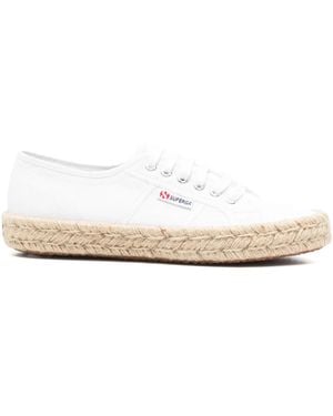 Superga Dies ist das erste Mal, dass ich ein solches Auto sehe. - Weiß