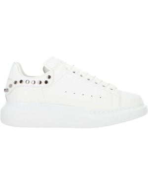 McQueen Alexander Mc Queen Oversized Witte Sneaker Met Studs