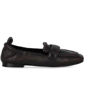 MISS OLIVIA Nora Loafer - Black