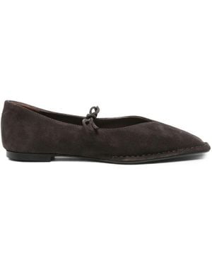 Alohas Flat Shoes - Black