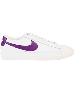 Nike Trainers - White