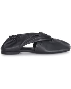 Alohas Flat Shoes - Black