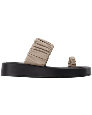 Elleme Amor Platform Slides - White