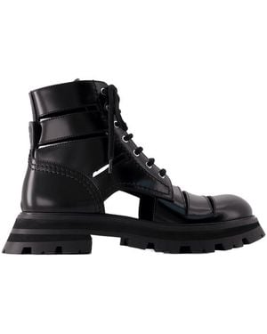 McQueen Wander Ankle Boots - Black
