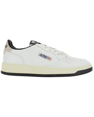 Autry 'Medalist' And Low Top Trainers With Embossed Logo On The Tongue - White