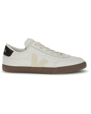 Veja Trainers - White