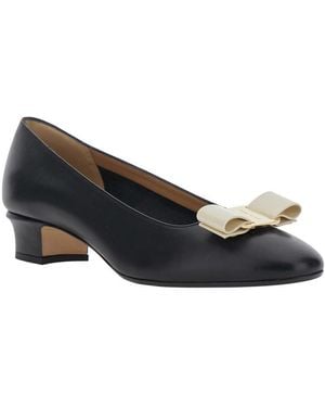 Ferragamo 'Vara 2.0' Court Shoes With Low Block Heel And Logo Plaque On The Front - Black