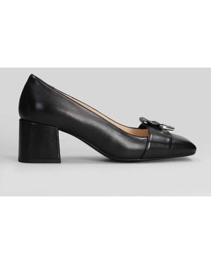 Anna F. Court Shoes - Black