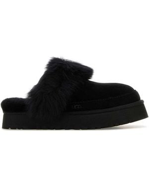 UGG Slippers - Black