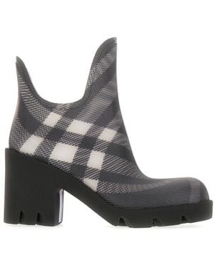Burberry Boots - Black