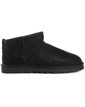 UGG Boots - Black