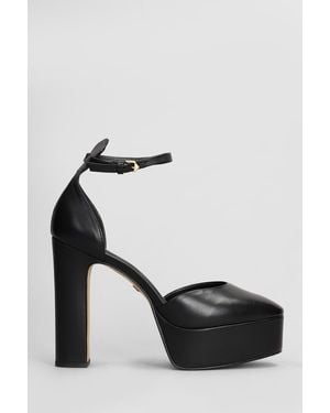 Carrano Court Shoes - Black