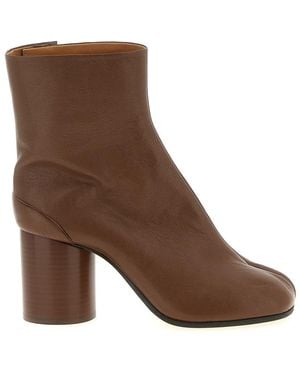 ショートブーツ・ブーティ Maison Margiela Tabi 80 Suede Ankle Boot Maison Margiela Tabi 80mm Suede Ankle Boots | Brown | FARFETCH