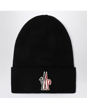 Moncler Hat With Logo Embroidery - Black