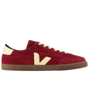 Veja Panenka Trainers - Red