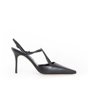 Manolo Blahnik Pumps - White