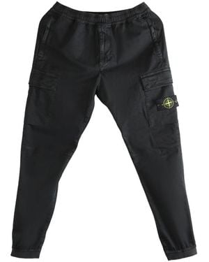 Stone Island Cargo Trousers With Logo Patch - Black