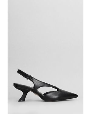 Carrano Pumps - Black