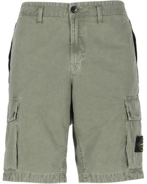 Stone Island Bermuda Cargo Shorts With Logo - Green