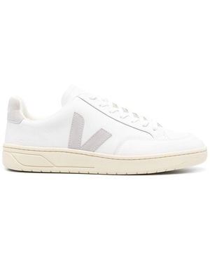 Veja Trainers - White