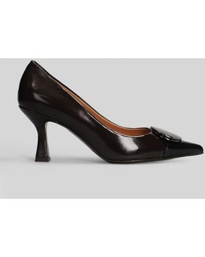 Isabel Ferranti Court Shoes - Brown