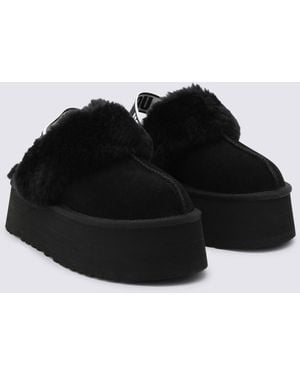 UGG Flat Shoes - Black