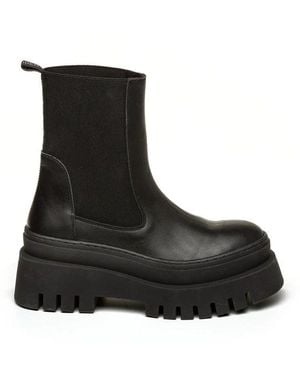 Steve Madden Chelsea Boots - Black