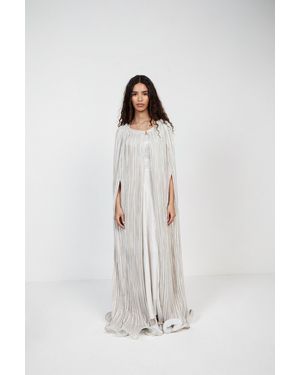 Baruni Roses Cape - White