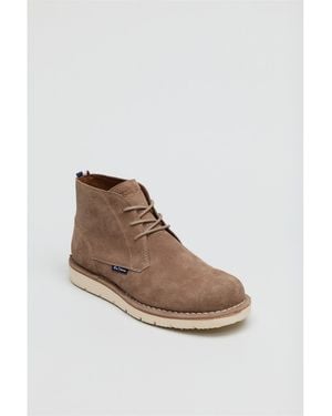 Ben Sherman Beak Chukka Boot In Stone - White